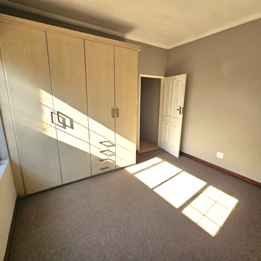 To Let 2 Bedroom Property for Rent in Waterval East North West
